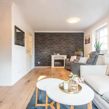 Haus Breslauer Strasse 22a * Suderende (Sylt)